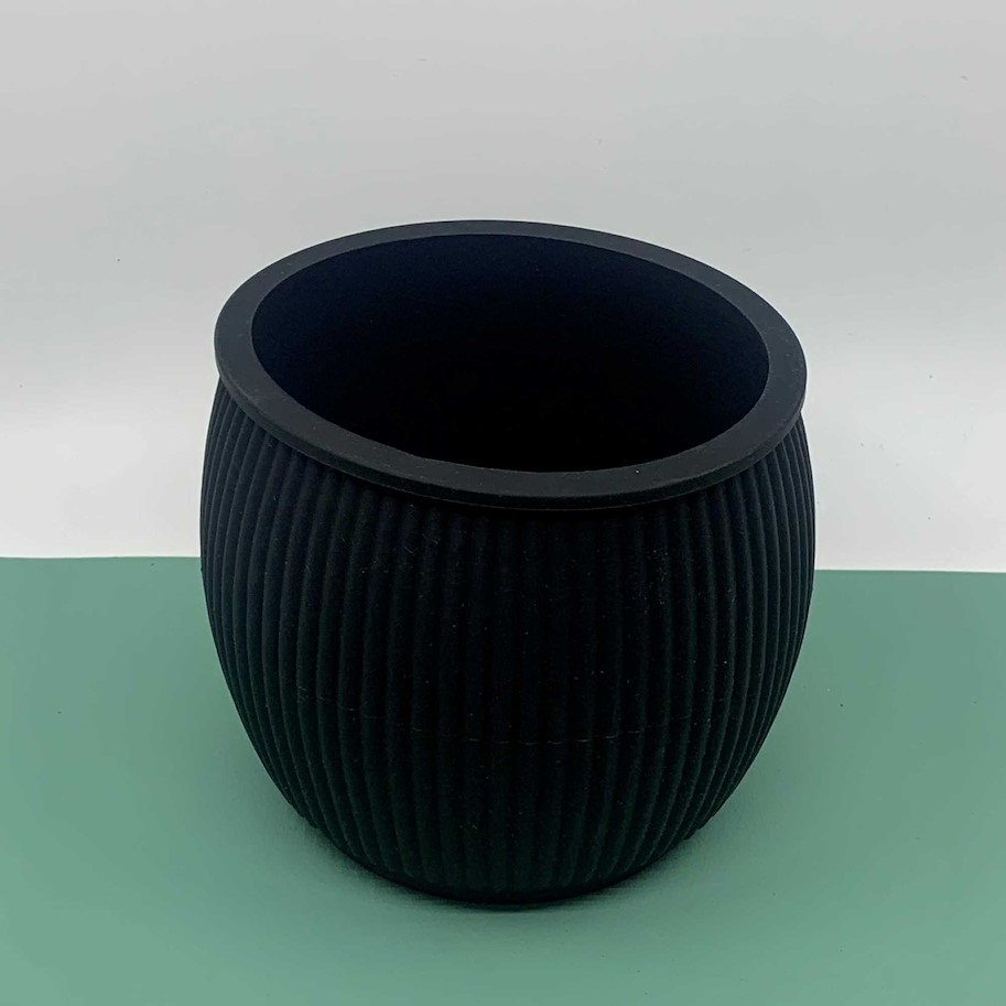 Topf schwarz