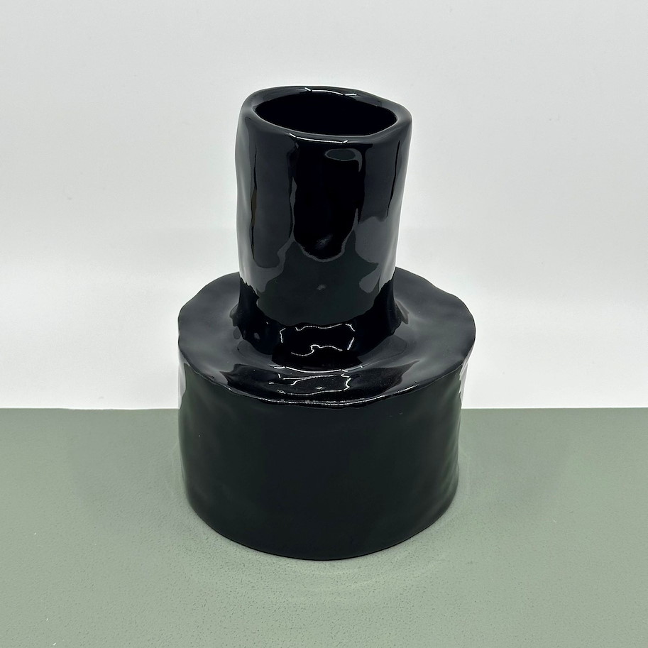 Vase schwarz 