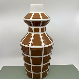 820017_Vase karo braun.jpg